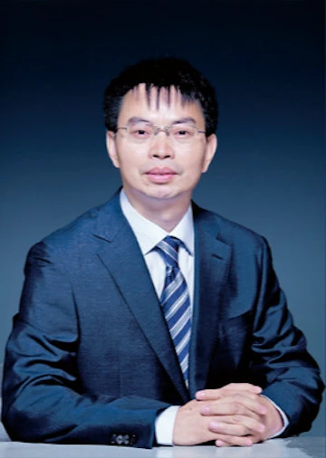 王建强