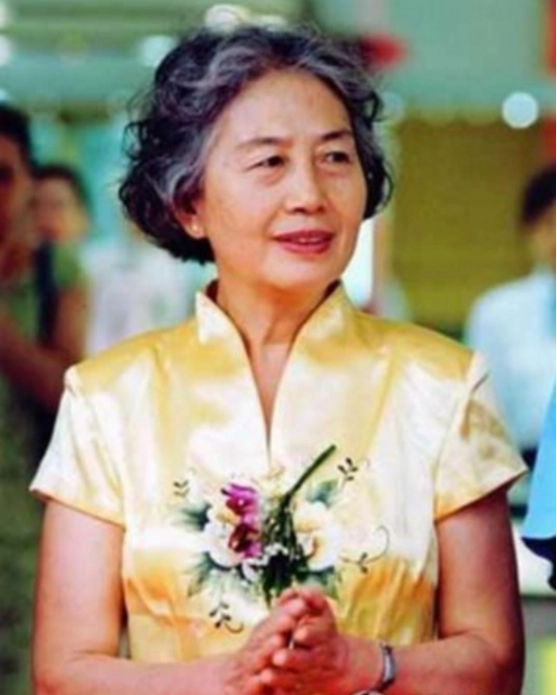 张玉凤