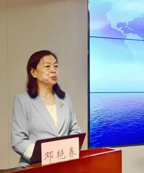 邓艳春