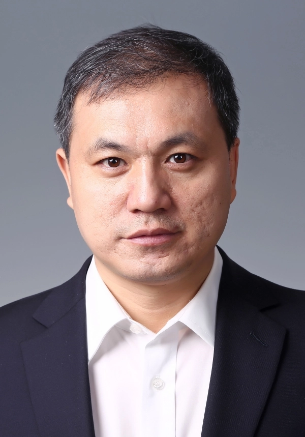 倪中福头像