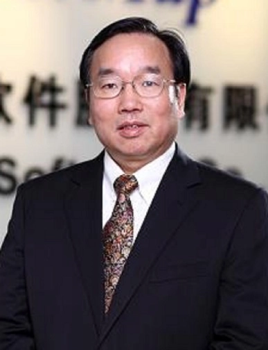 钟耳顺头像