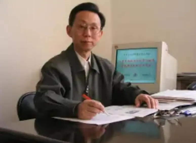 何正嘉头像