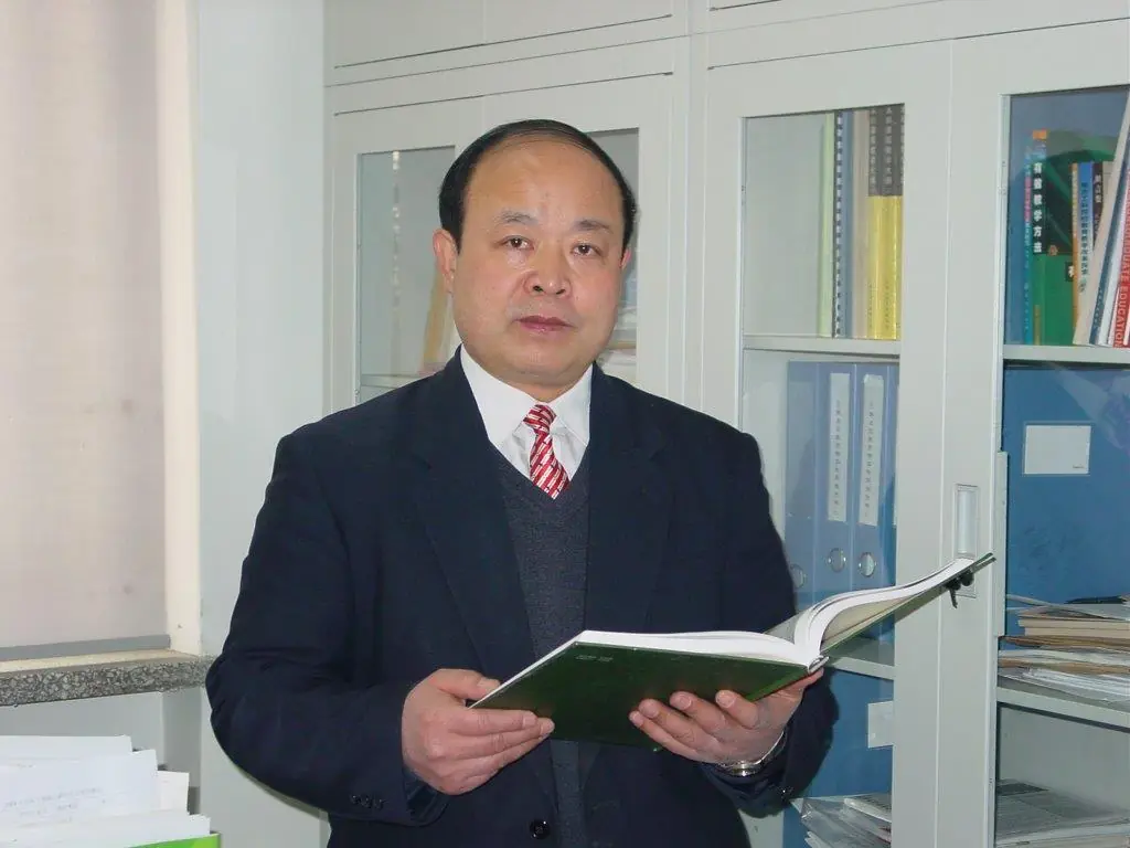 曹万林