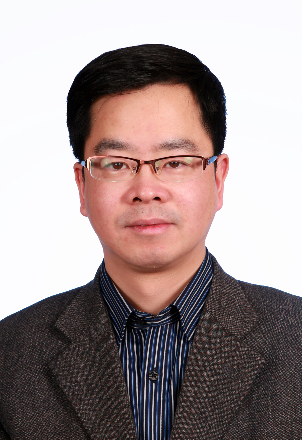 李儒新头像