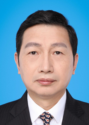 施毅