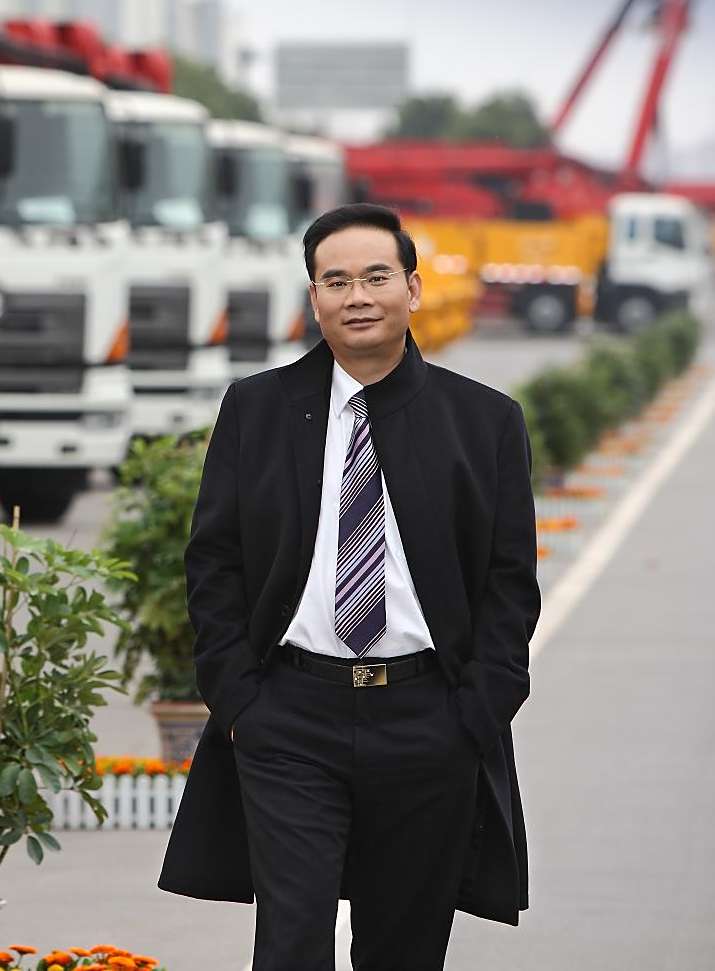易小刚