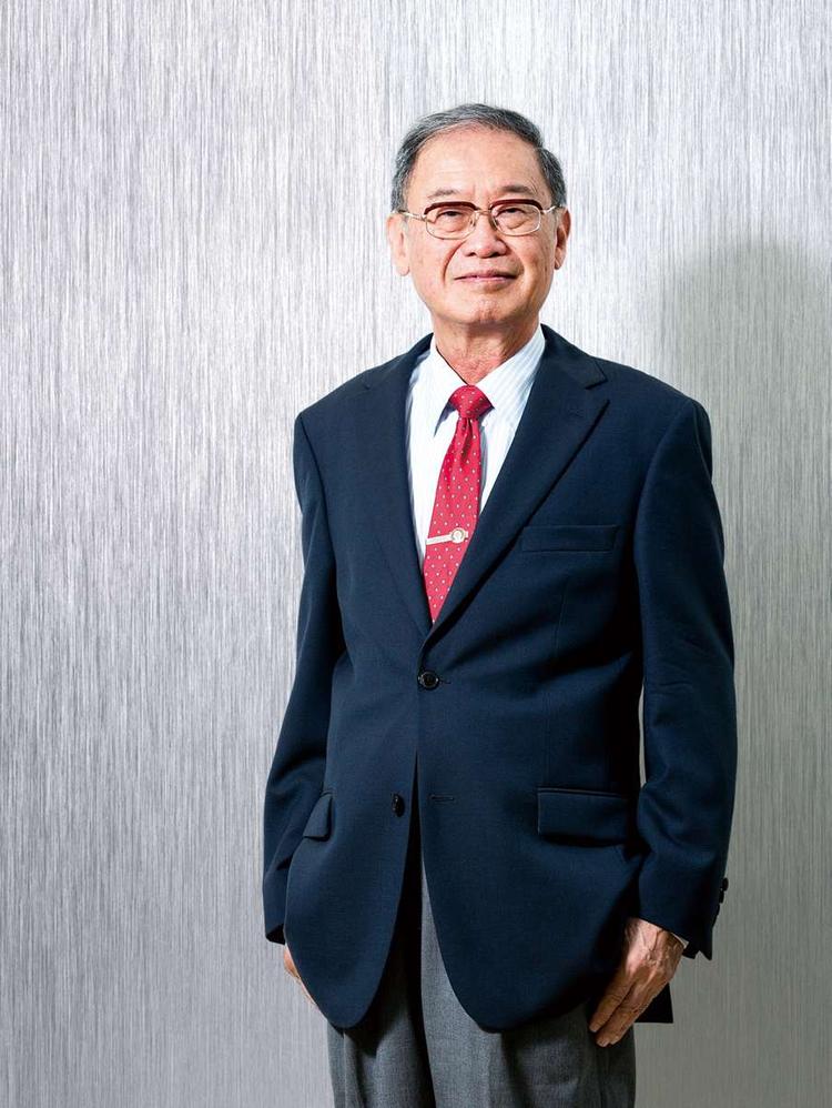 Simon Sze