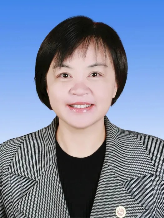 谭忆秋
