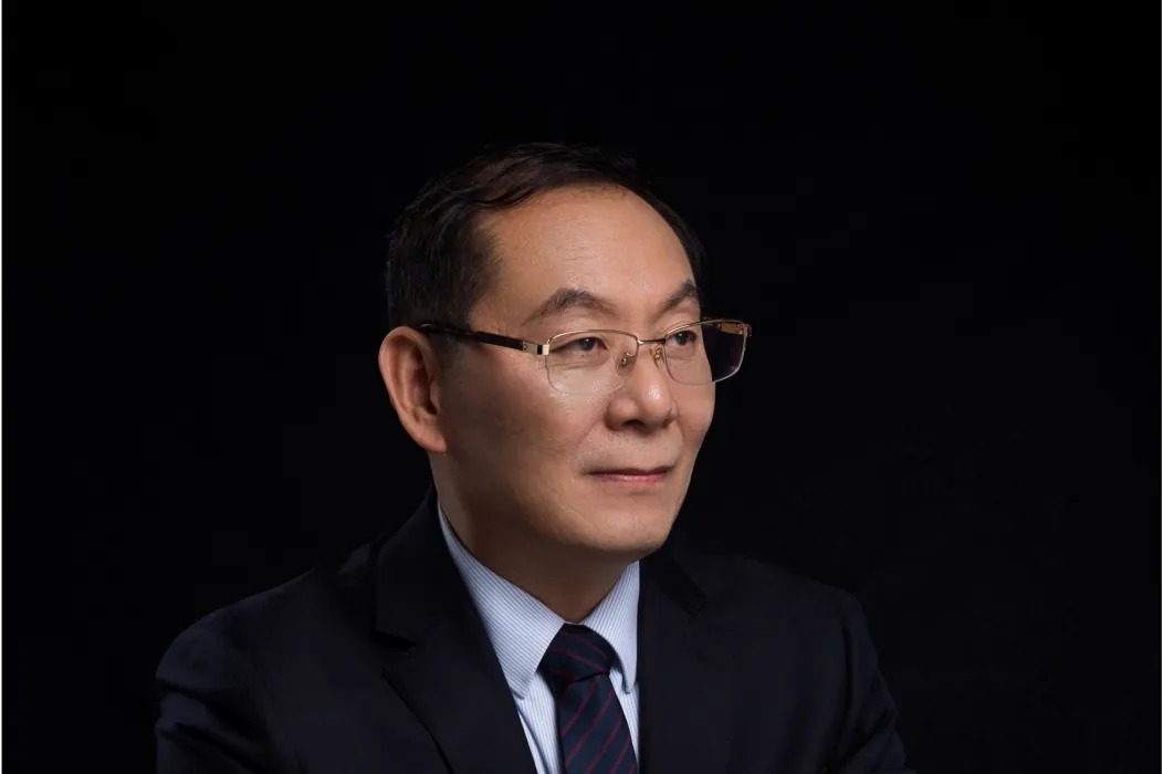 龙伟民