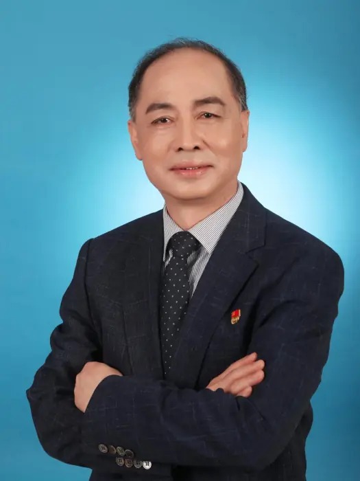 荣命哲