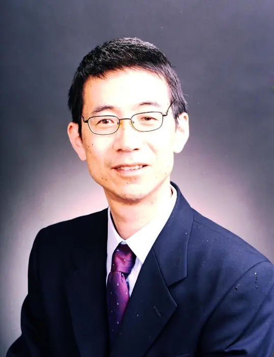 黄佐华