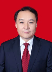 强伟头像