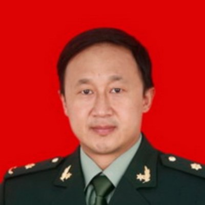 迟路湘头像